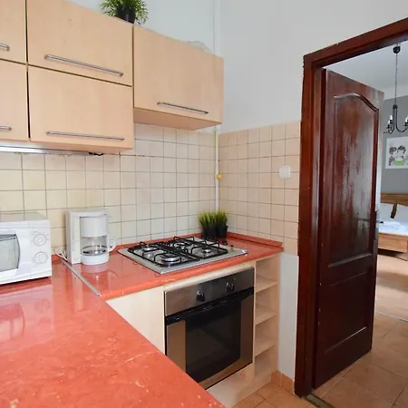 Budget By Hi5 - Vaci Street 44 * Budapest