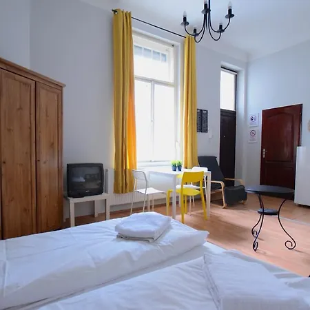 Budget By Hi5 - Vaci Street 44 *