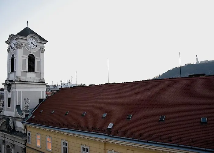 Budget By Hi5 - Vaci Street 44 *