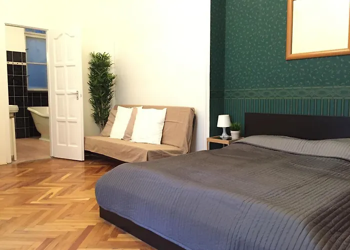 Budget By Hi5 - Vaci Street 44 * Budapesta