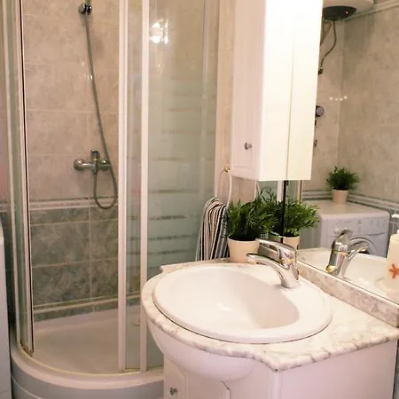 Apartment Budget By Hi5 - Vaci Street 44